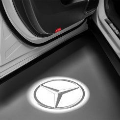 Neuer AMG Wappen LED Projektor für viele Baureihen erhältlich:  Lichtgestalten: Beeindruckende Mercedes-AMG Lichteffekte zum Nachrüsten -  News - Mercedes-Fans - Das Magazin für Mercedes-Benz-Enthusiasten