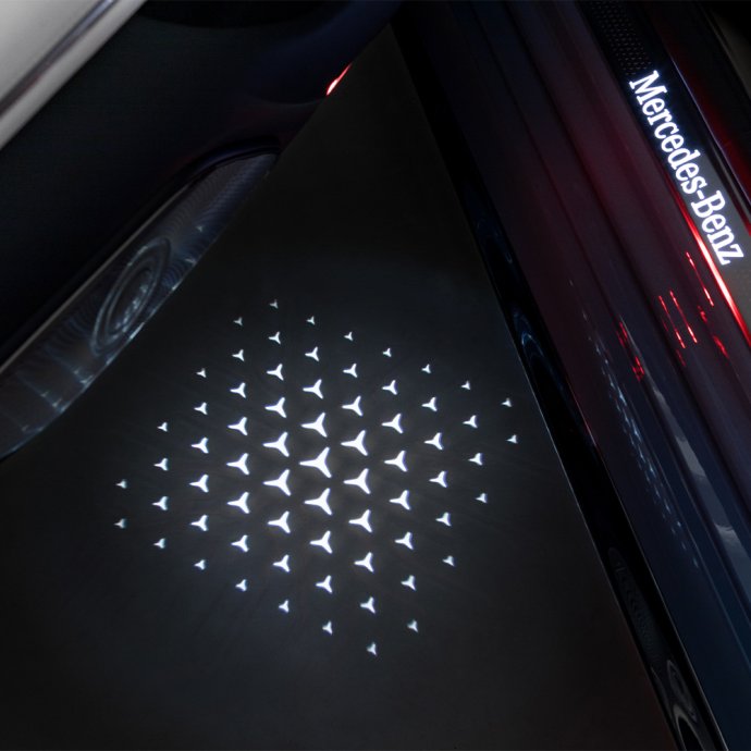 Mercedes-Benz LCD-Projektoren, mit animiertem Mercedes-Benz Pattern, EQS (293), GLC (254), S-Klasse (223) 
