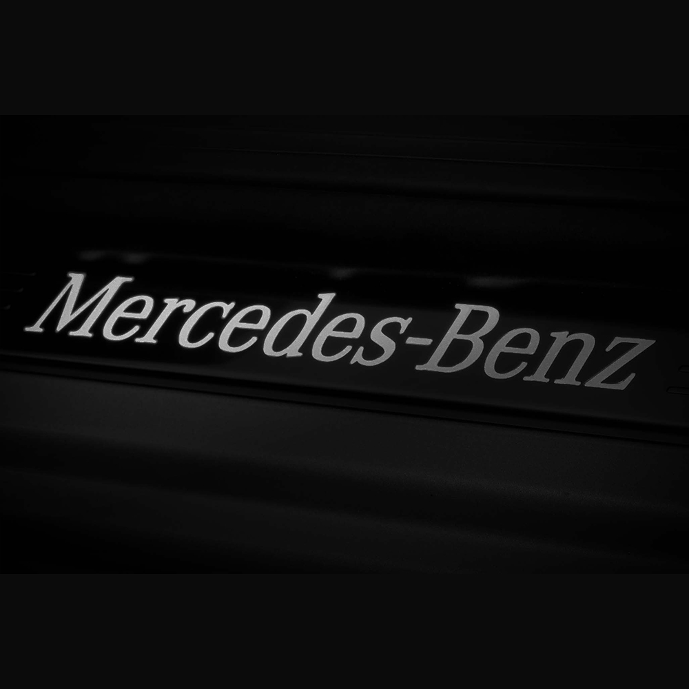 AMG Style Einstiegsleisten Chrom Set Blaue LED Mercedes GL GLE GLS ML Klasse